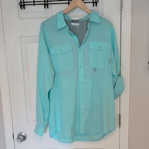 Columbia Aqua Button-Up Sun Shirt. Size L
